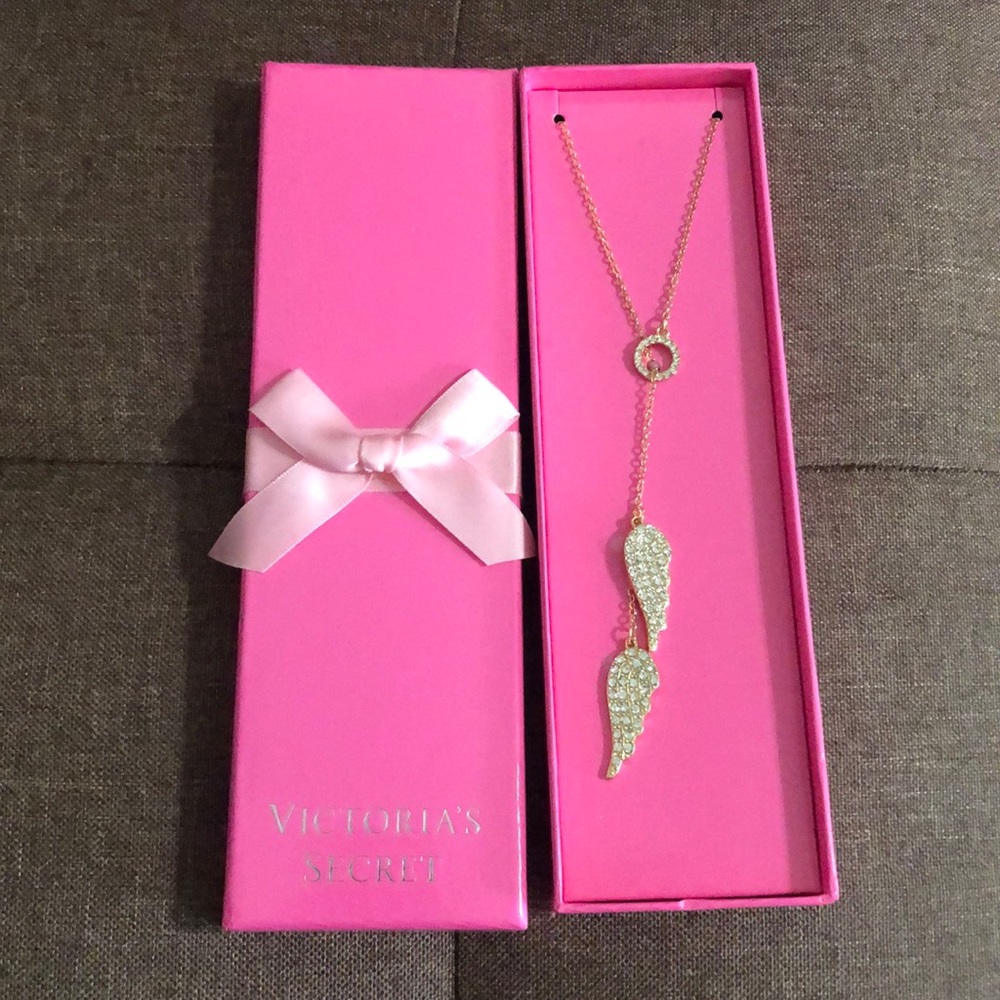 Victoria’s Secret necklace
